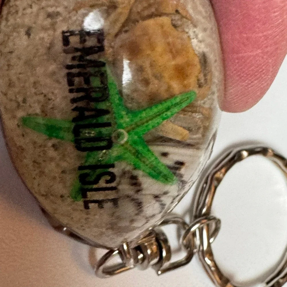 Emerald Isle Seashell‎ Starfish Keychain Souvenir Sand